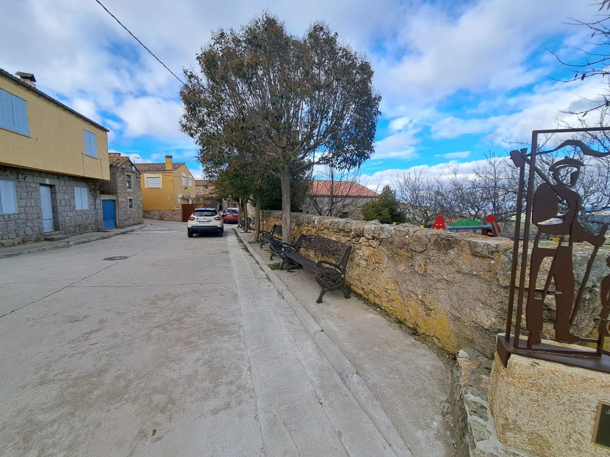 Casa con jardín en Cabañas (a 20 minutos de Ávila capital)