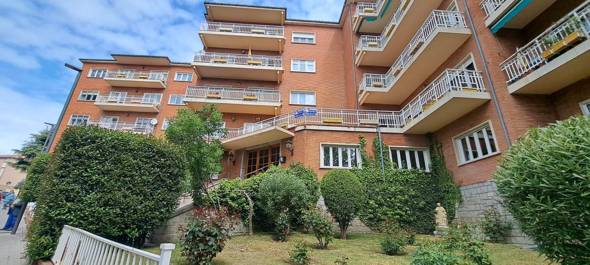 Vivienda con terraza en pleno centro de Ávila